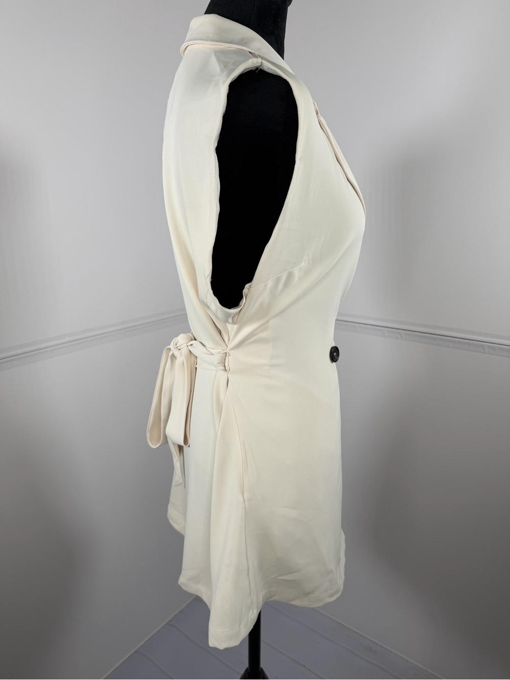 NWT Melloday Ivory Sleeveless Longline Blazer Vest Tie Waist Size Medium - Picture 3 of 11